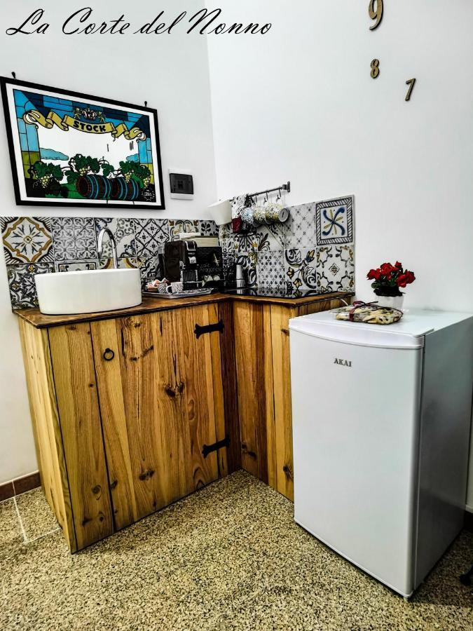 La Corte Del Nonno By Itriahomes Ceglie Messapica Exteriör bild